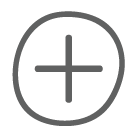 Cercle gris inscrit dans un carré avec un signe plus indiquant que le lit de voyage est livré avec un insert de berceau et une table à langer.